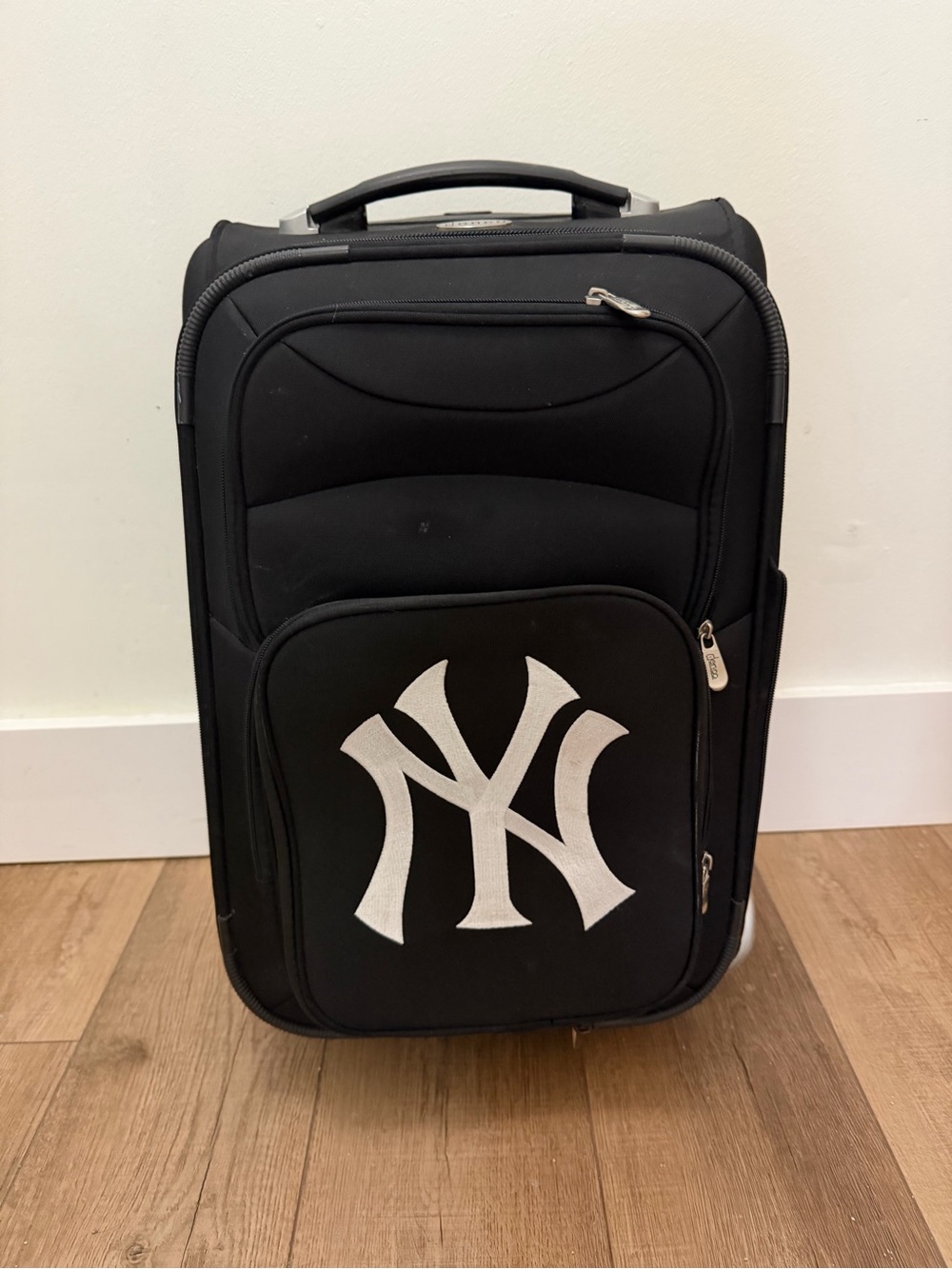 NY Yankees Black Carry-On Bag